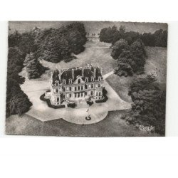 BOURG-D'IRE: château de la douve, colonie de vacances des wagons-lits vue aérienne 10x15 - très bon état