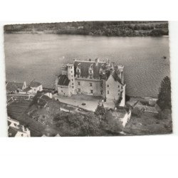MONTSOREAU: le château, la façade sur la cour intérieure: vue aérienne 10x15 - très bon état