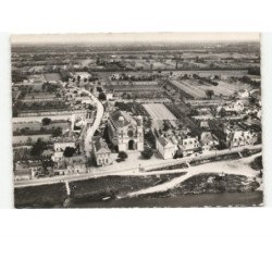 SAINT-CLEMENT-des-LEVEES: l'église et le bourg vue aérienne 10x15 - très bon état