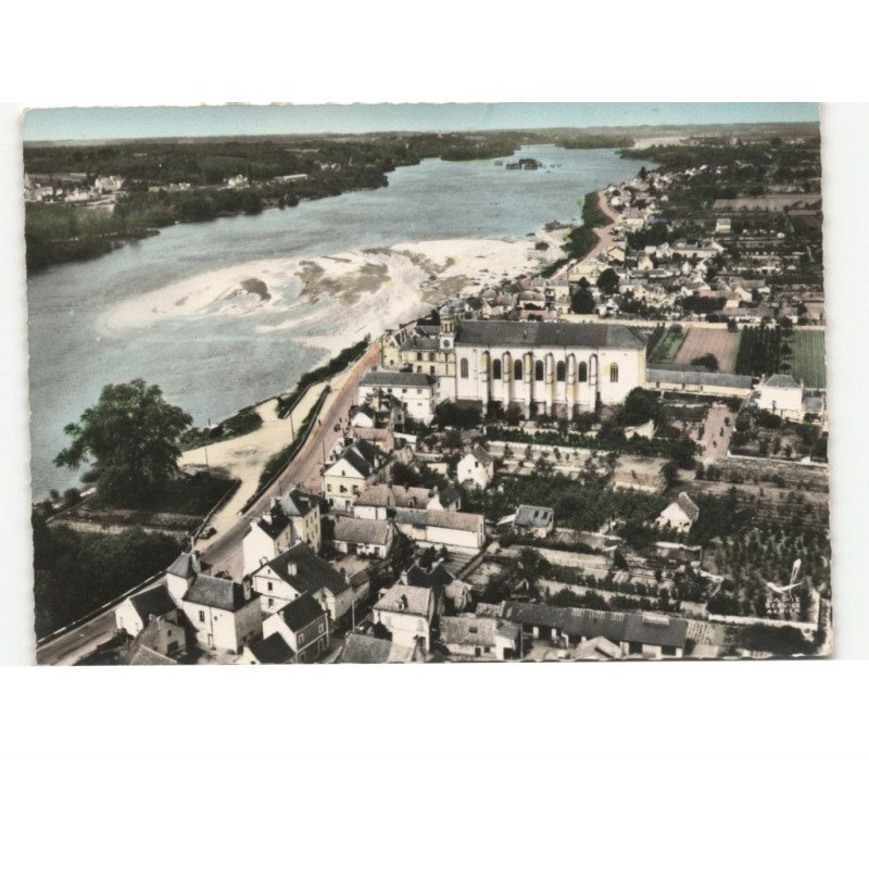 SAINT-CLEMENT-des-LEVEES: l'église et vue générale vue aérienne 10x15 - très bon état
