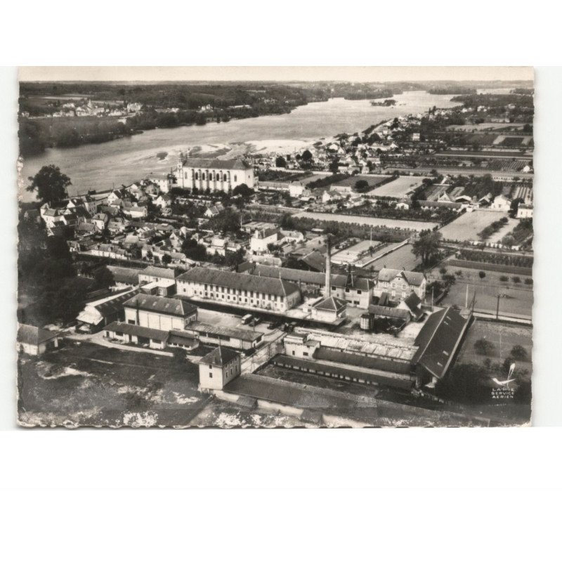 SAINT-CLEMENT-des-LEVEES: la laiterie et vue générale vue aérienne 10x15 - très bon état