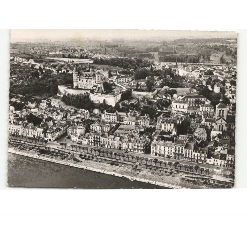 SAUMUR: vue générale, le château, les quais vue aérienne 10x15 - très bon état
