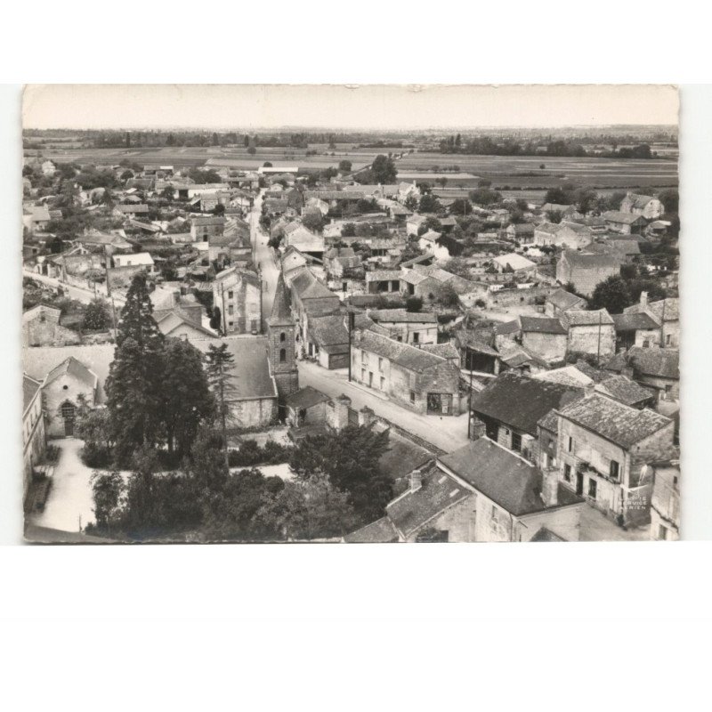 SOULANGER: vue générale vue aérienne 10x15 - très bon état