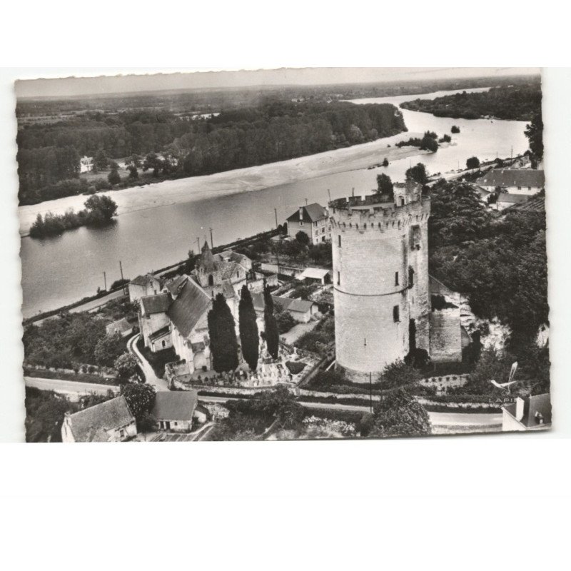 TREVES: la tour, l'église et la loire vue aérienne 10x15 - très bon état