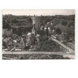 TREVES: la tour XIe siècle et l'église vue aérienne 10x15 - très bon état