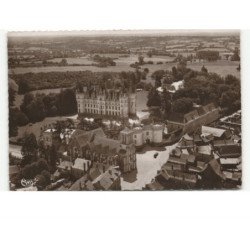 CHALLAIN-la-POTHERIE: l'église et le château vue aérienne 10x15 - très bon état