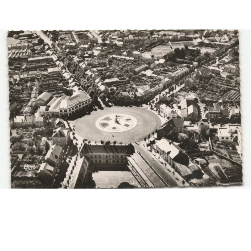 CHOLET: place de la république vue aérienne 10x15 - très bon état