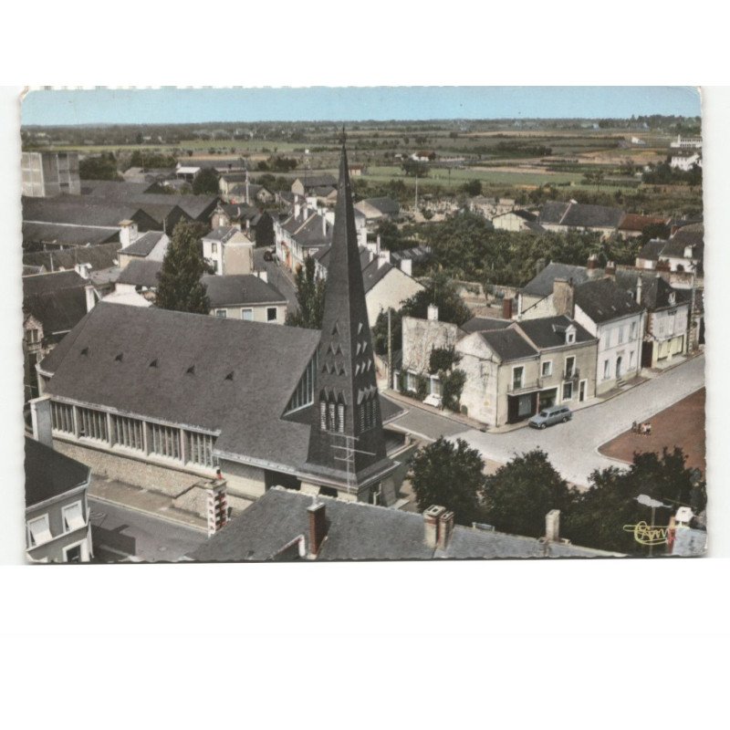 INGRANDES-sur-LOIRE: l'église vue aérienne 10x15 - très bon état