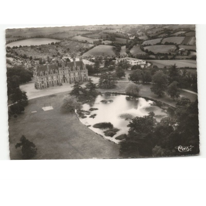 LIRE: école de plein air de la "turmelière" de la F.A.L. château vue aérienne 10x15 - très bon état