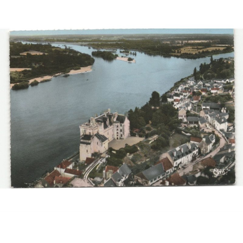 MONTSOREAU: le château vue aérienne 10x15 - très bon état