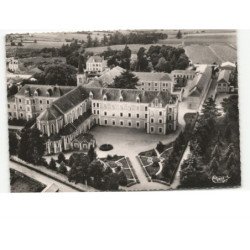 LA POMMERAYE: communauté de la providence, vue générale de la maison-mère vue aérienne 10x15 - très bon état
