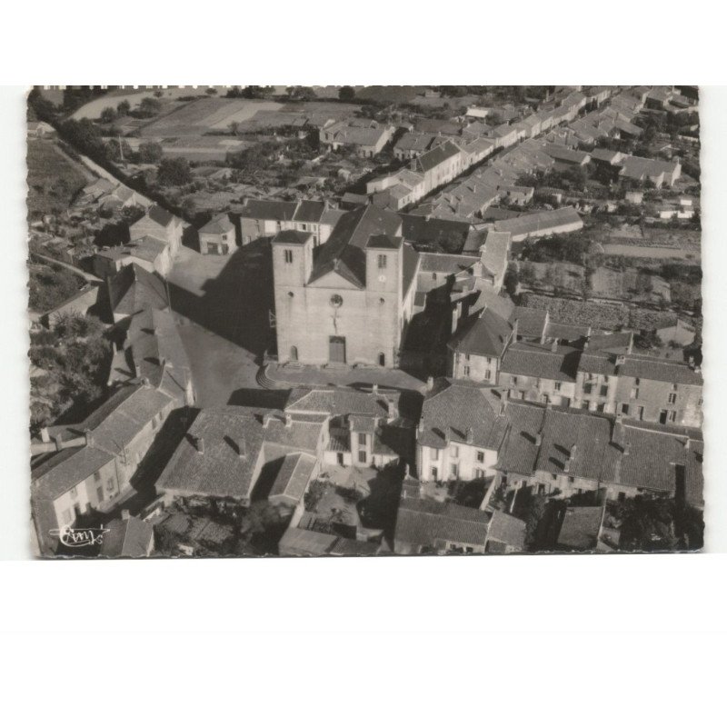 LA ROMAGNE: l'église vue aérienne 10x15 - très bon état