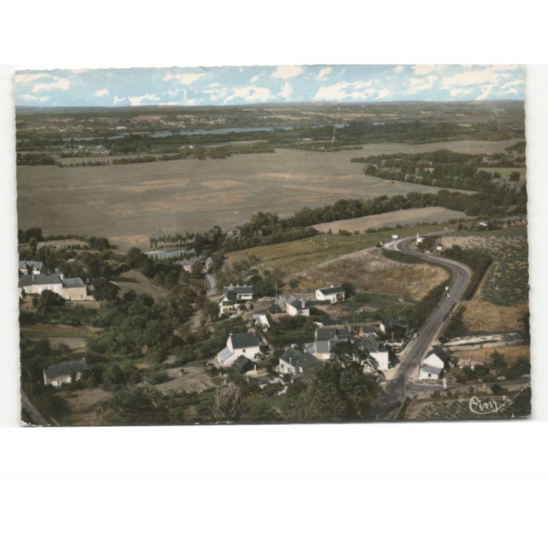 SAINT-AUBIN-de-LUIGNE: la haie-longue, vue générale vue aérienne 10x15 - état