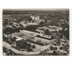 SAUMUR: le lycée et le château vue aérienne 10x15 - très bon état