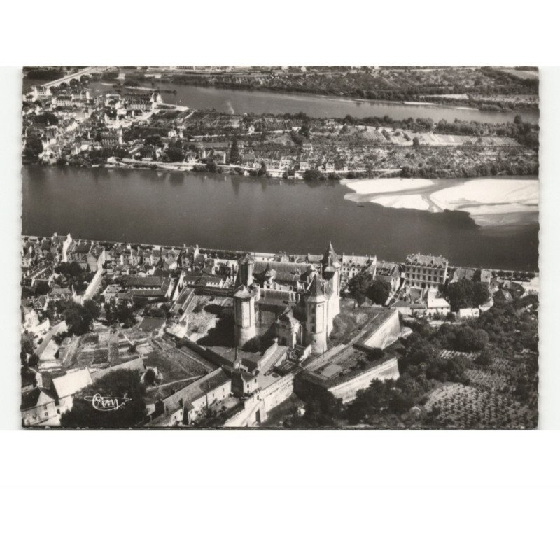 SAUMUR: le château et le val de loire vue aérienne 10x15 - très bon état