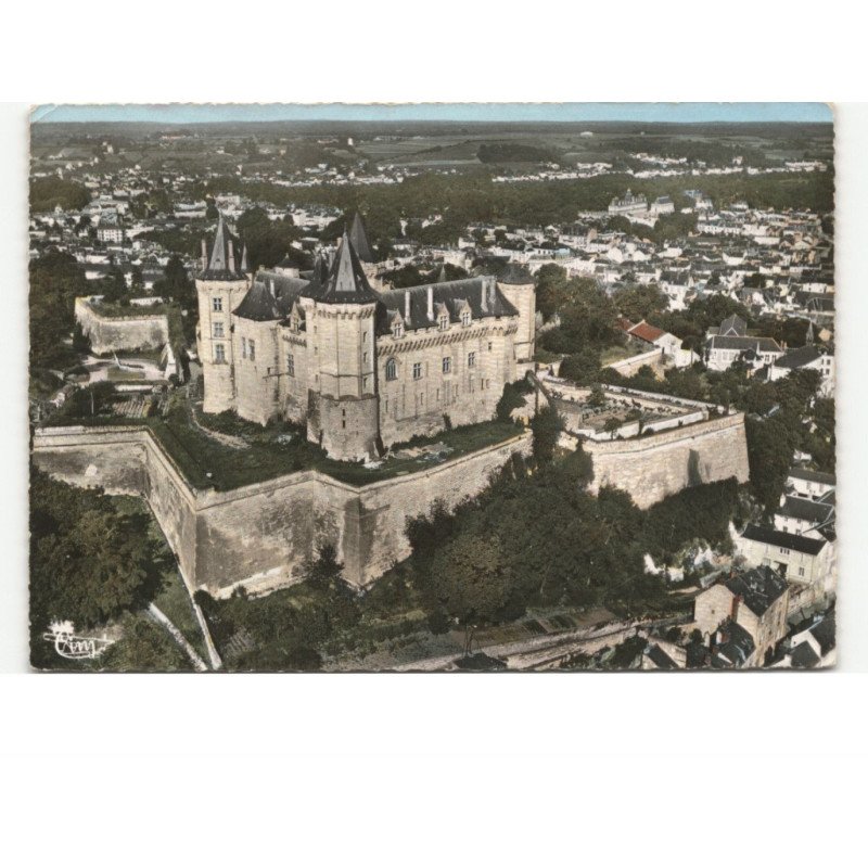 SAUMUR: le château vue aérienne 10x15 - état