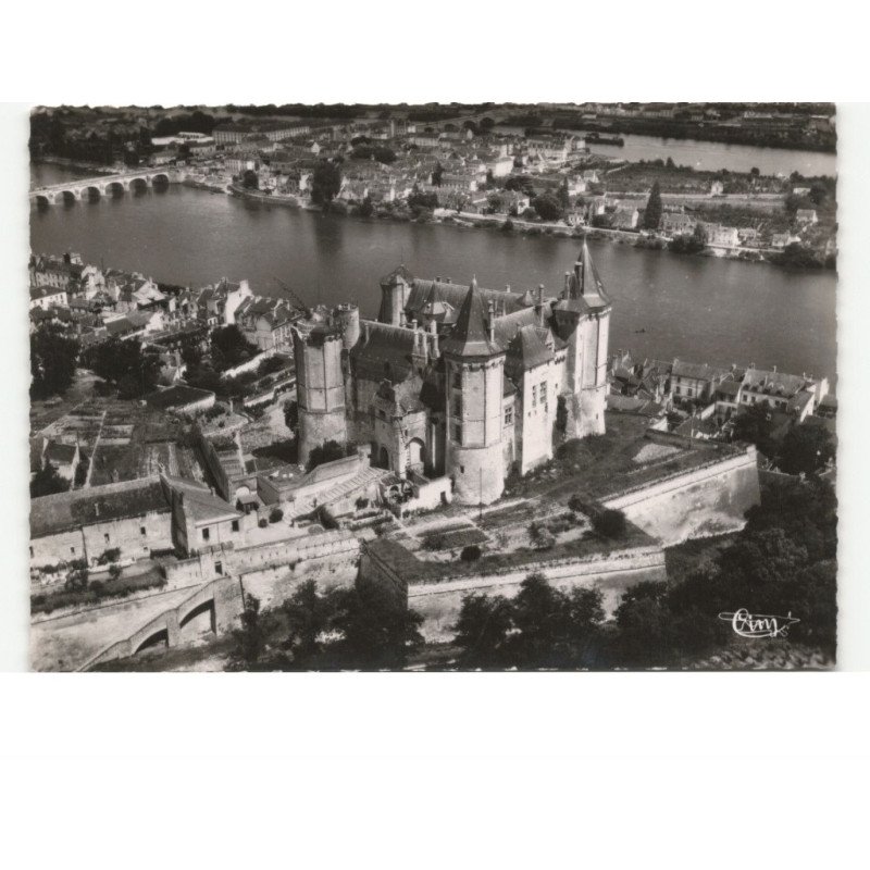 SAUMUR: le château et la loire vue aérienne 10x15 - très bon état