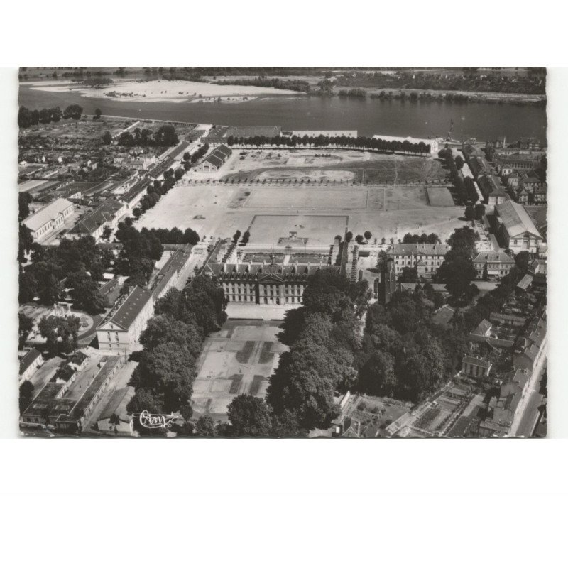 SAUMUR: vue aérienne 10x15 - état