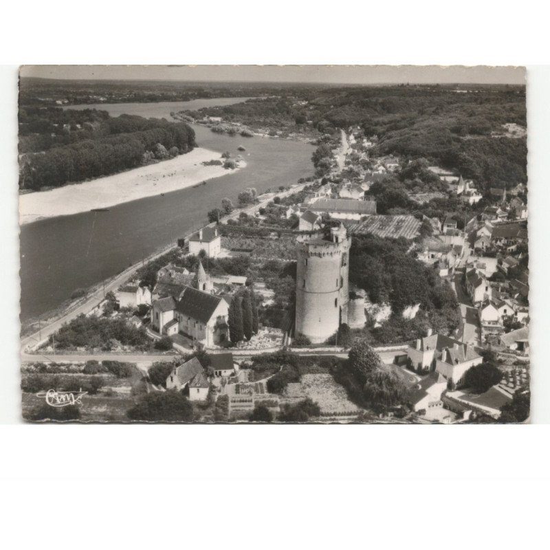 TREVES: la tour l'église et la vallée de la loire vue aérienne 10x15 - très bon état