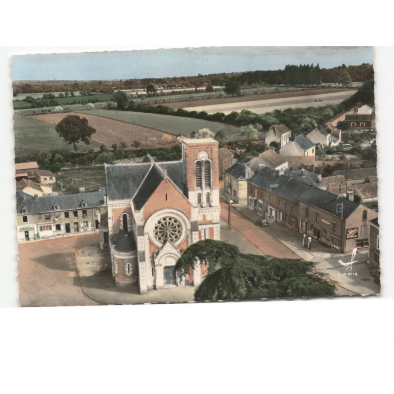 BOUILLE-MENARD: l'église vue aérienne 10x15 - très bon état