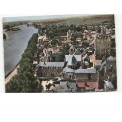BEAUGENCY: l'église abbatiale XIIe siècle, la tour de césar XIe siècle vue aérienne 10x15 - très bon état