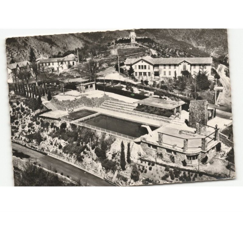 LEVENS: la piscine vue aérienne 10x15 - très bon état