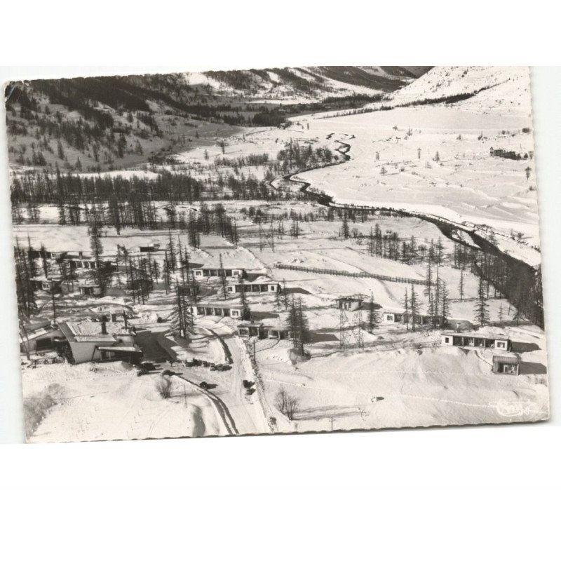 MONETIER-les-BAINS: le club méditerranée vue aérienne 10x15 - état