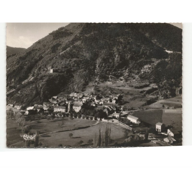 MONTMAUR: vue générale, tour du moyen-âge vue aérienne 10x15 - très bon état