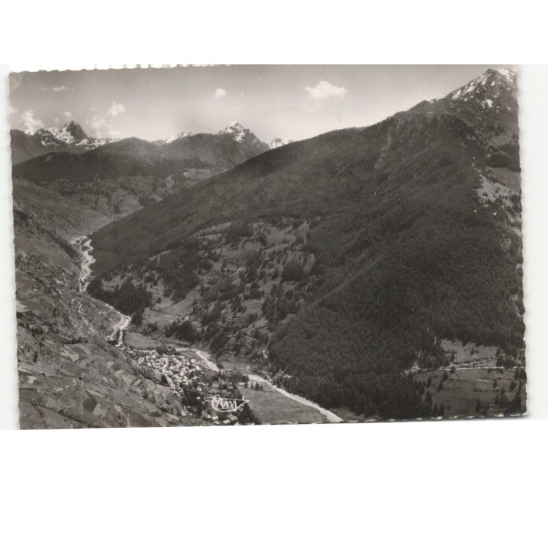 AIGUILLES: vallée du guil et le bric-boucher vue aérienne 10x15 - très bon état