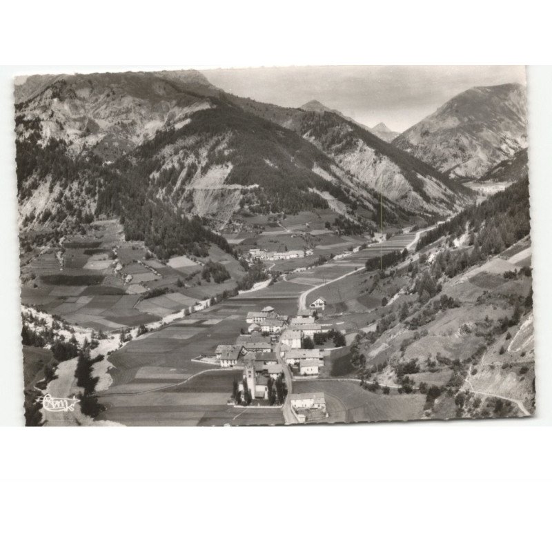 ARVIEUX: vue générale vue aérienne 10x15 - très bon état