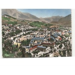 EMBRUN: vue générale au fond le nouveau lycée vue aérienne 10x15 - très bon état