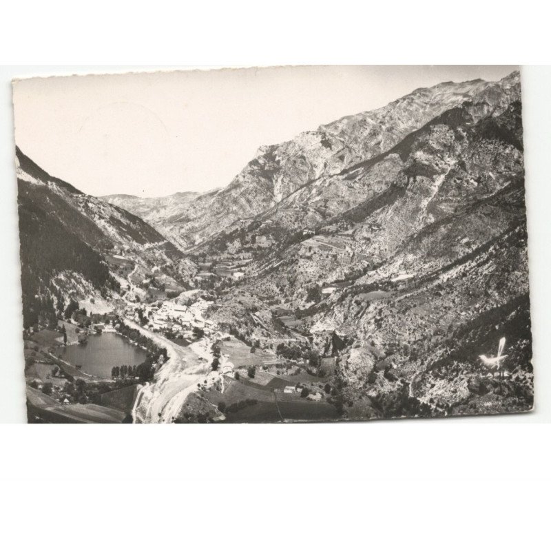 LE LAUZET: vue panoramique vue aérienne 10x15 - trsè bon état