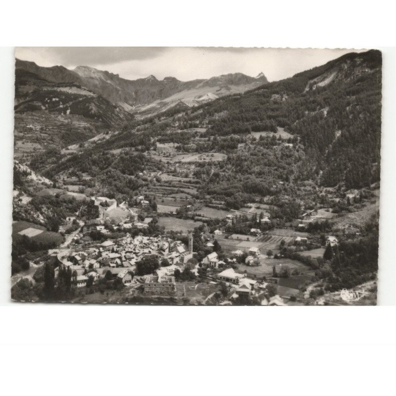 COLMARS-les-ALPES: ville fortifié par Vauban, fours du lac vue aérienne 10x15 - très bon état