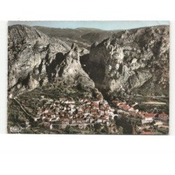 MOUSTIERS-SAINTE-MARIE: vue générale vue aérienne 10x15 - état