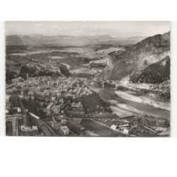 SISTERON: vue générale, la ville et la citadelle vue aérienne 10x15 - très bon état