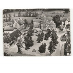AGONGES: la place, l'église vue aérienne 10x15 - très bon état