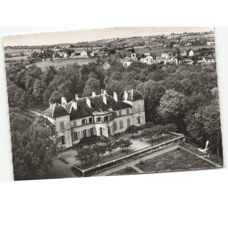 CHARMEIL: le château de charmeil, hôtel du 1er ordre vue aérienne 10x15 - très bon état