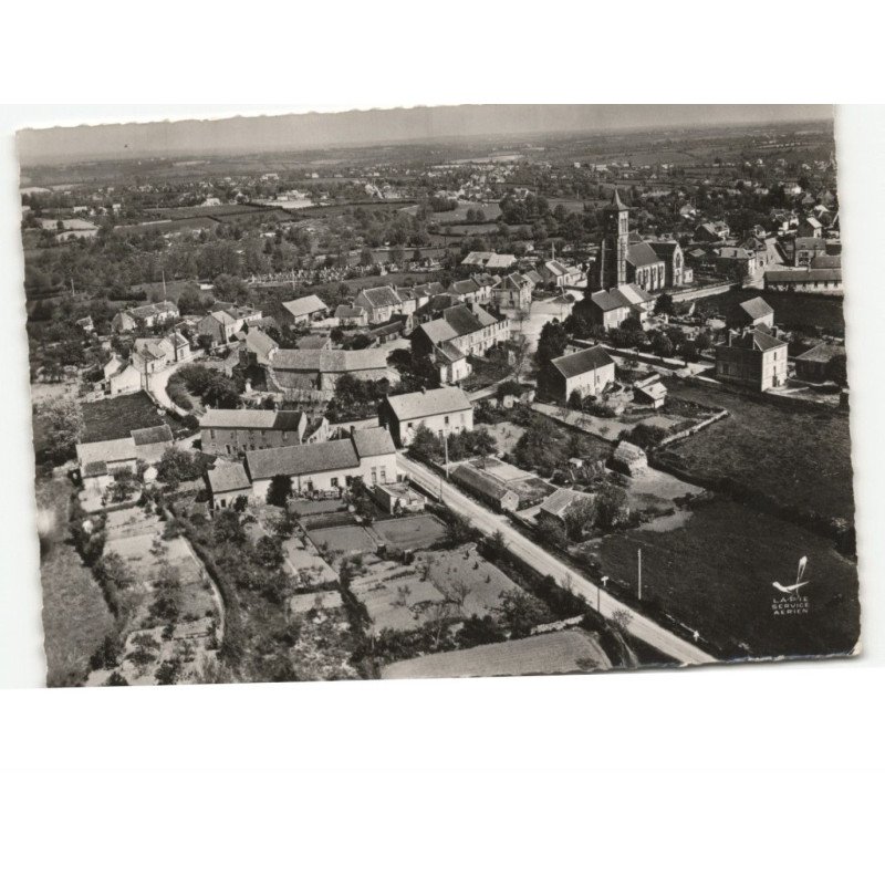 MONTVICQ: vue générale vue aérienne 10x15 - très bon état