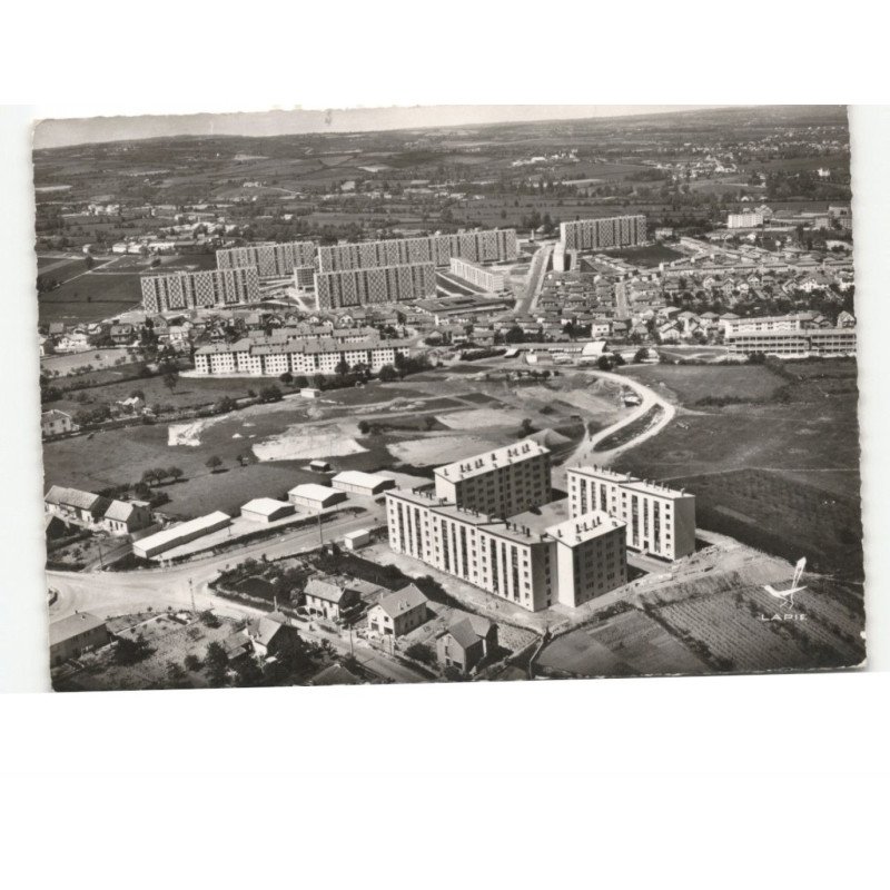 MONTLUCON: fontbouillant vue aérienne 10x15 - très bon état