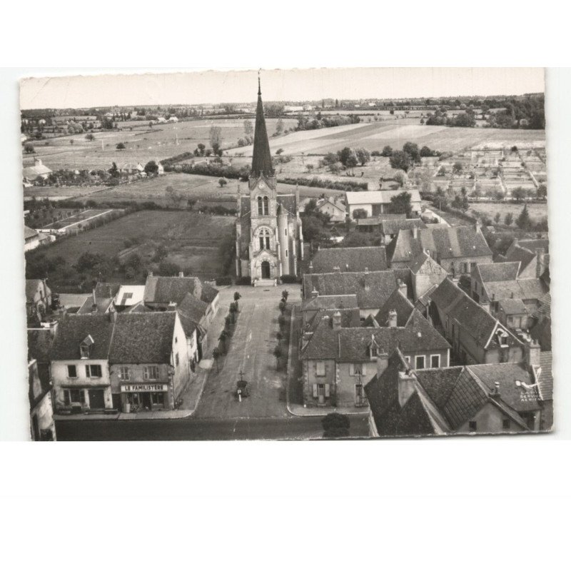 VILLENEUVE-sur-ALLIER: l'église vue aérienne 10x15 - état