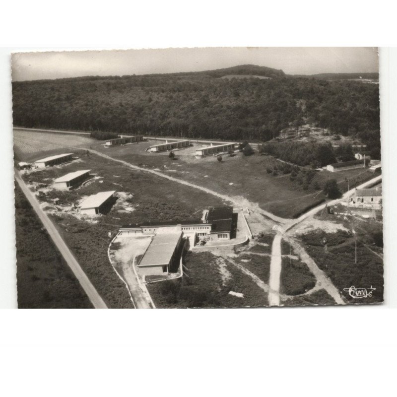 NADES: colonie de vacances "sources vives" du comité d'établissement des usines vue aérienne 10x15 - état