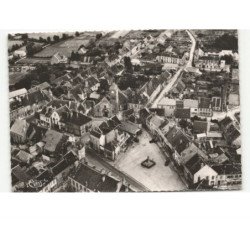 MONTMARAULT: vue générale et la place d'armes vue aérienne 10x15 - très bon état