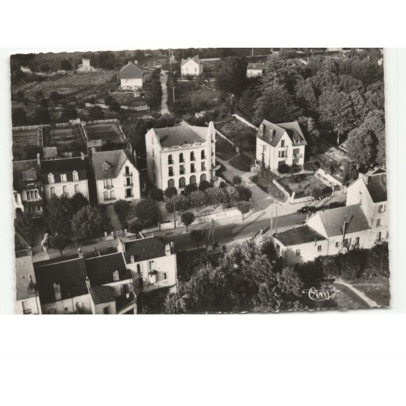 NERIS-les-BAINS: quartier des arènes vue aérienne 10x15 - très bon état