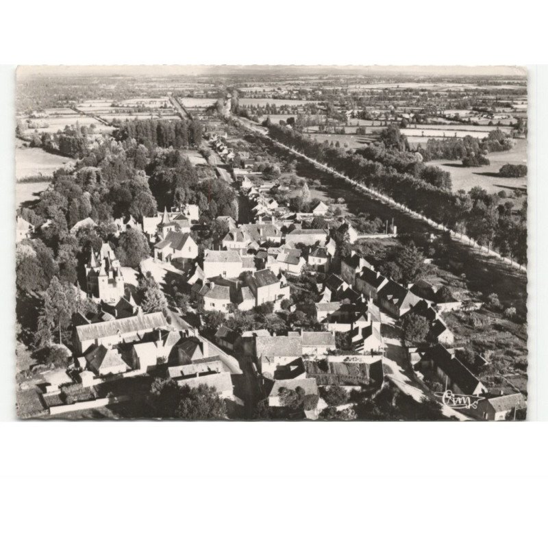 PIERREFITTE-sur-LOIRE: vue générale et route de moulins vue aérienne 10x15 - très bon état
