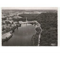 SAINT-BONNET-de-TRONCAIS: étang de morat et un coin de forêt vue aérienne 10x15 - très bon état