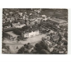 VARENNES-sur-ALLIER: l'hôtel de ville, le groupe scolaire, marché couvert vue aérienne 10x15 - état