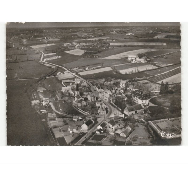 VARENNES-sur-TECHE: vue générale vue aérienne 10x15 - très bon état