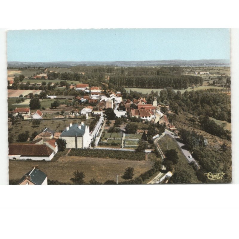 BAYET: le bourg vue aérienne 10x15 - très bon état