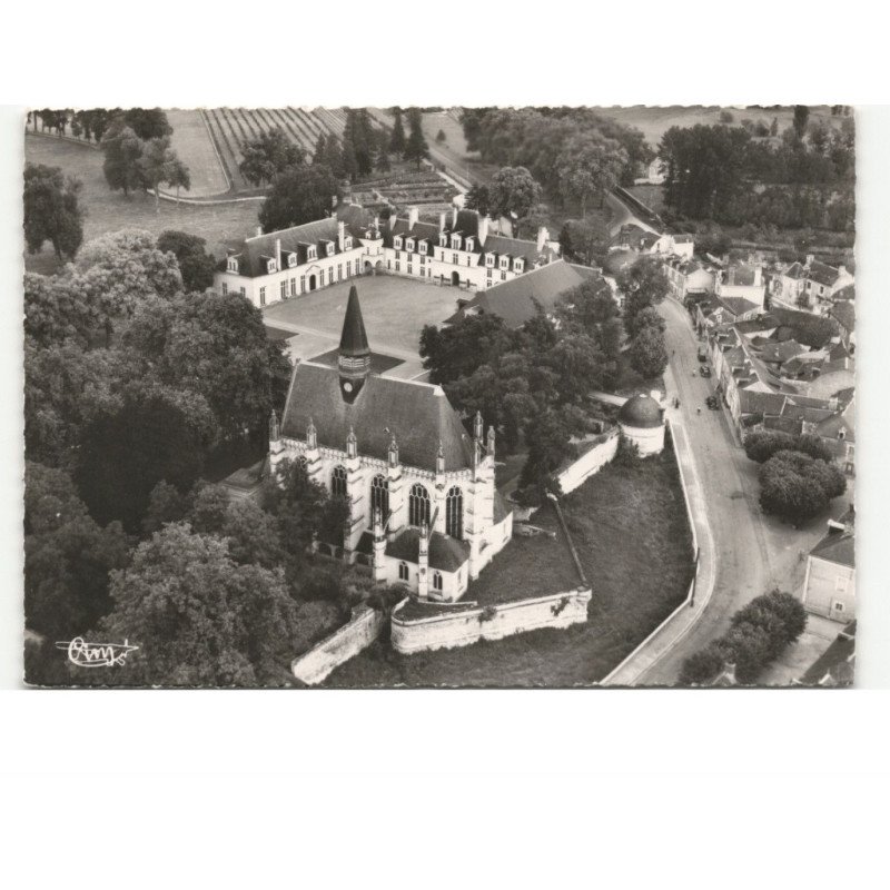 CHAMPIGNY-sur-VEUDE: la chapelle saint-louis -et le château vue aérienne 10X15 - très bon état
