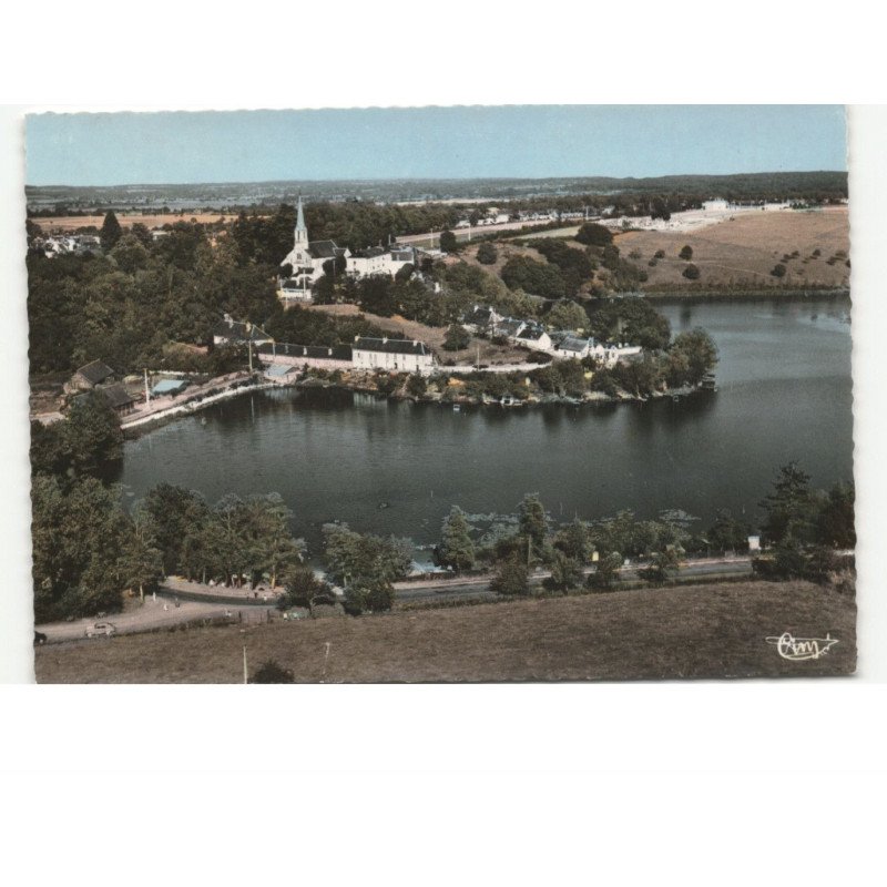 CHATEAU-la-VALLIERE: le lac vue aérienne 10X15 - très bon état